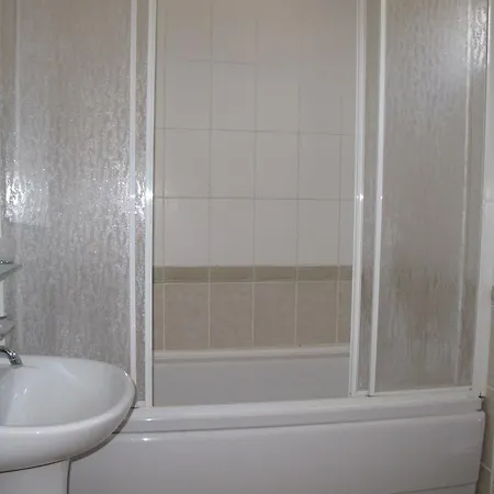 Thera Homes Th18 Apartment *